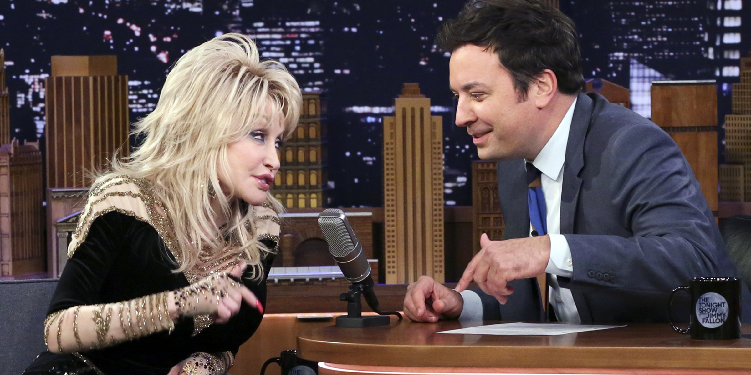 Dolly Parton Tells Personal Story On Late Night With Jimmy Fallon Kq98 9745